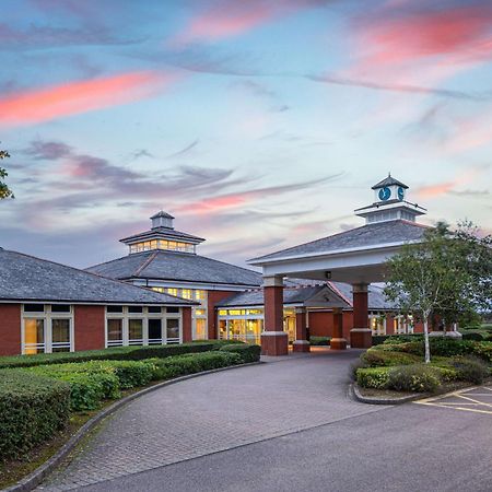 Hilton Northampton Hotel Екстериор снимка